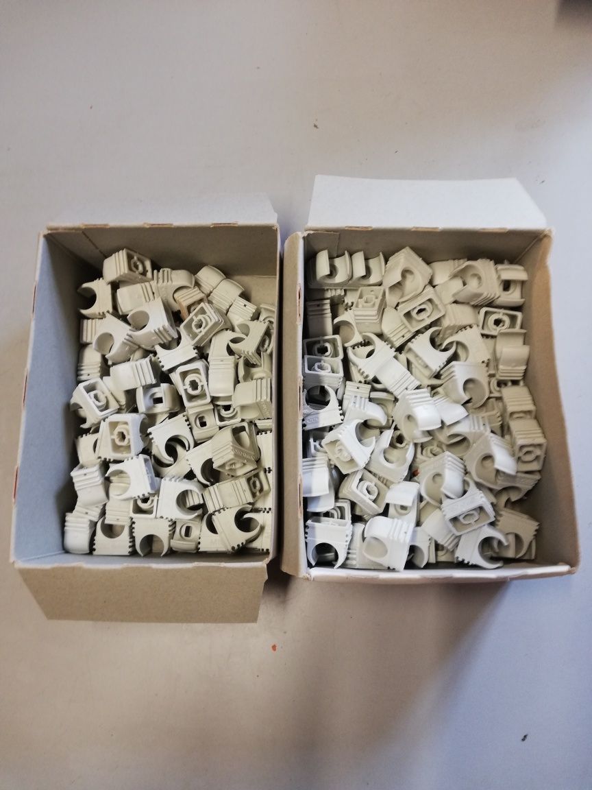 Abraçadeiras de (encaixe e aperto mecânico)