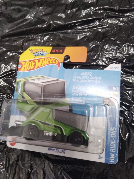 Auto hot wheels nowe