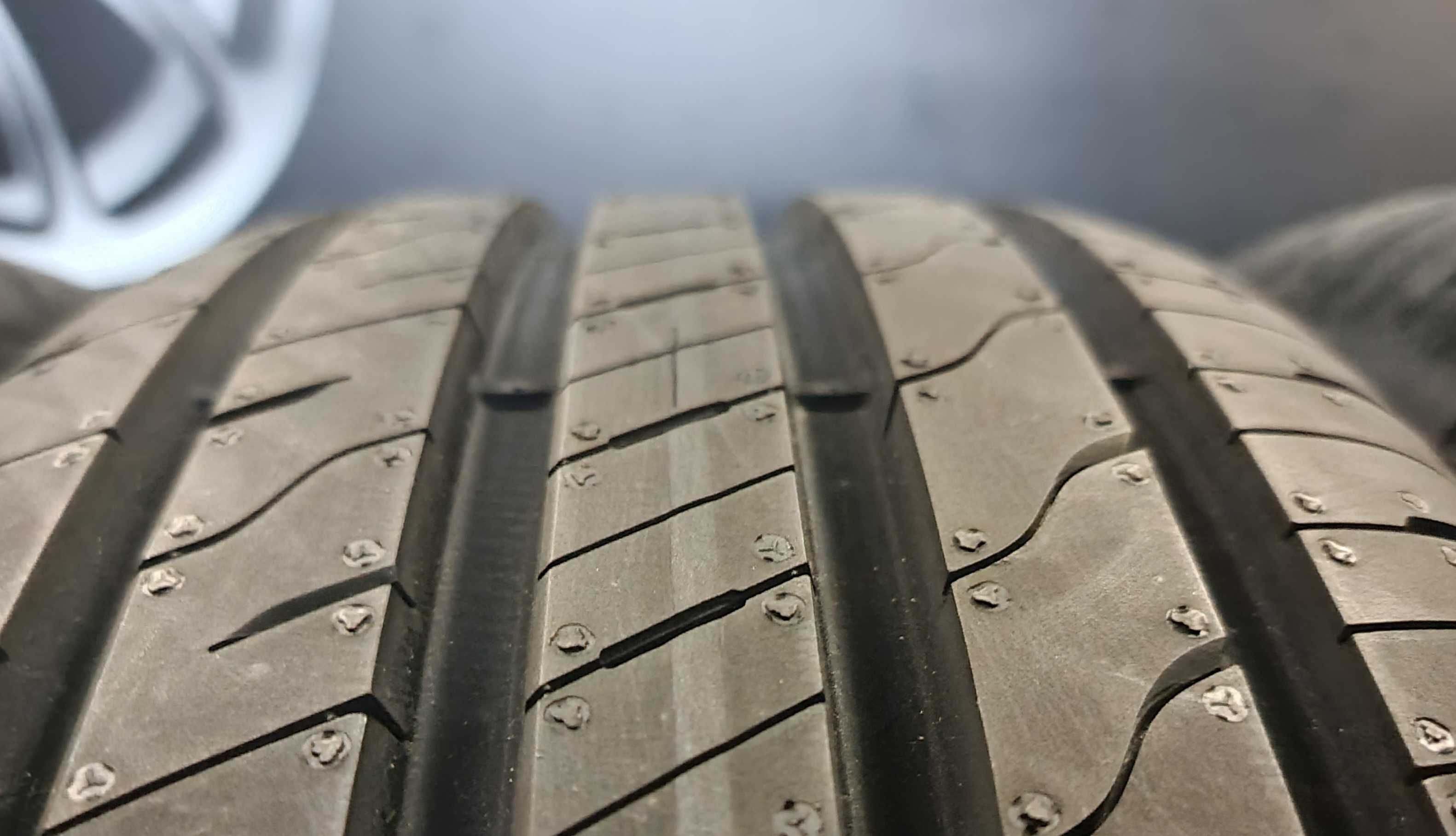 NOWE OPONY LETNIE 215/60/R17 100V Extra Load Goodyear EG Performance 2