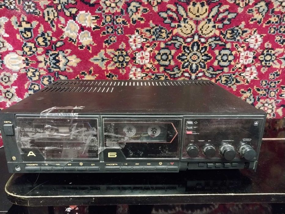 Радіомагнітофон Маяк М-242С