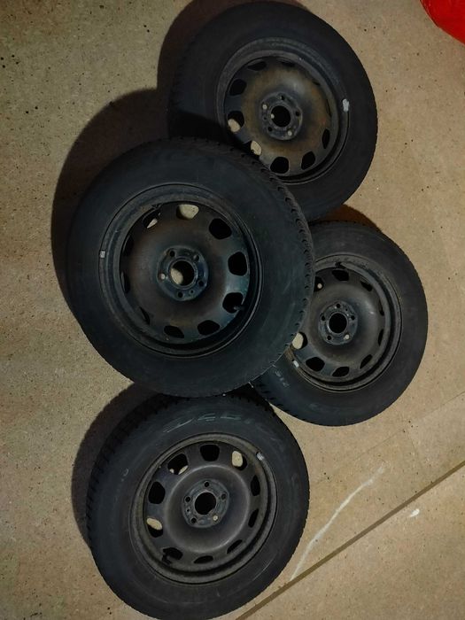 Felgi stalowe wraz z oponami do Dacia Duster R16