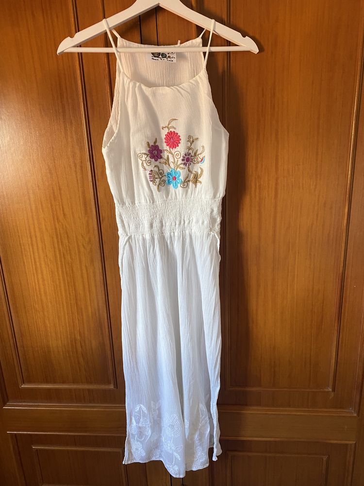 Tunica / vestido branco flores