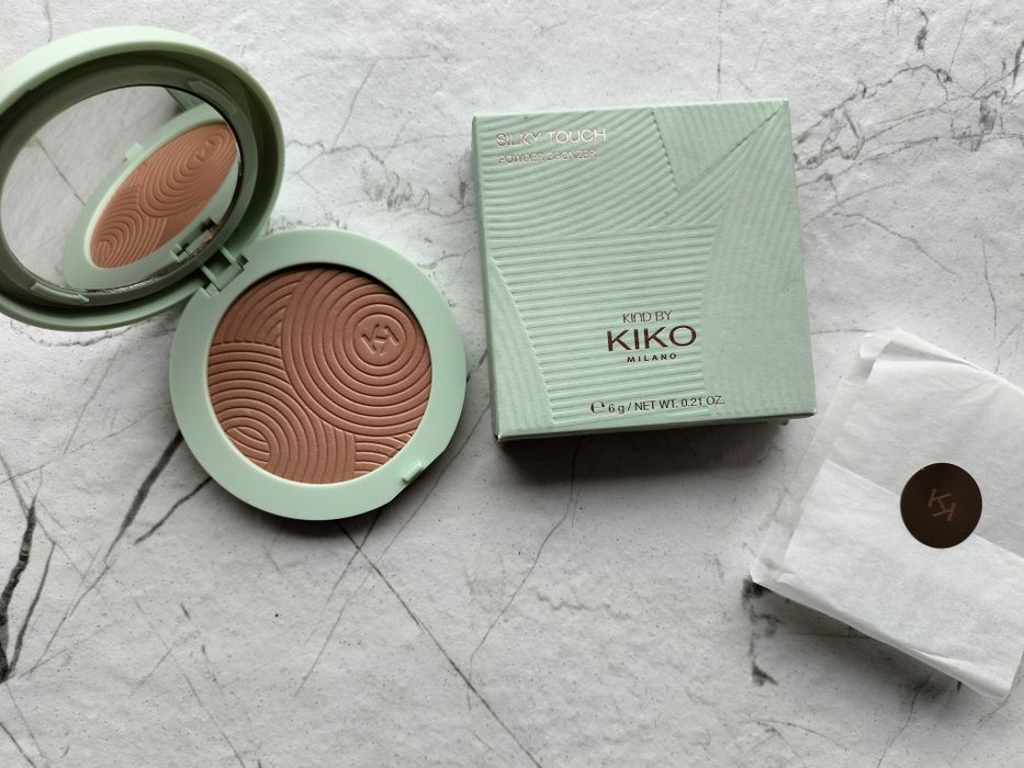 Блиск для губ з ефектом збільшення об'єму Kiko Milano Lip Volume. Туш