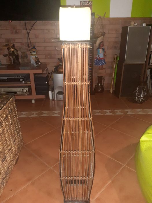 Castical  antigo, grande em verga com vela