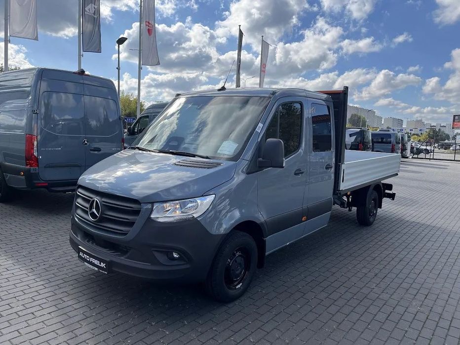 Mercedes-Benz Sprinter  Sprinter Doka ze skrzynią 317 (170 KM) 7-osobowy długi 4325mm PRO LED