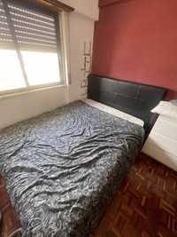 Cama casal com colchão