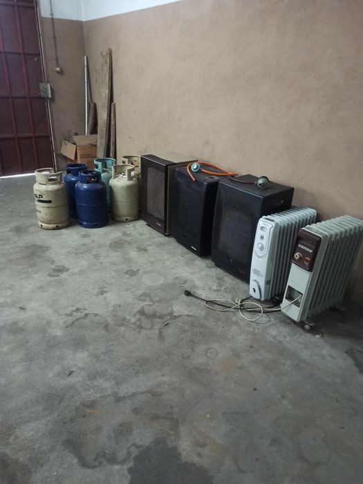 5 Aquecedores ( 3 a gás + 2 eléctricos)