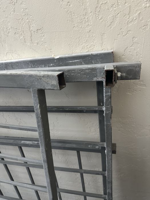 Металева огорожа. Балконні перила