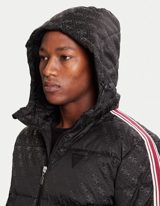 Куртка Guess размер М