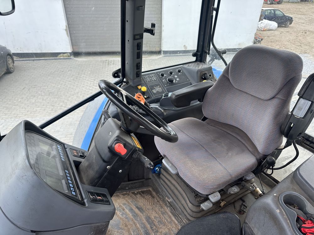 New holland tm 190