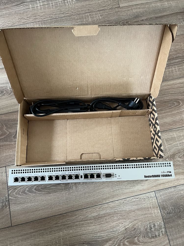 MikroTik RouterBOARD RB1100AHx2