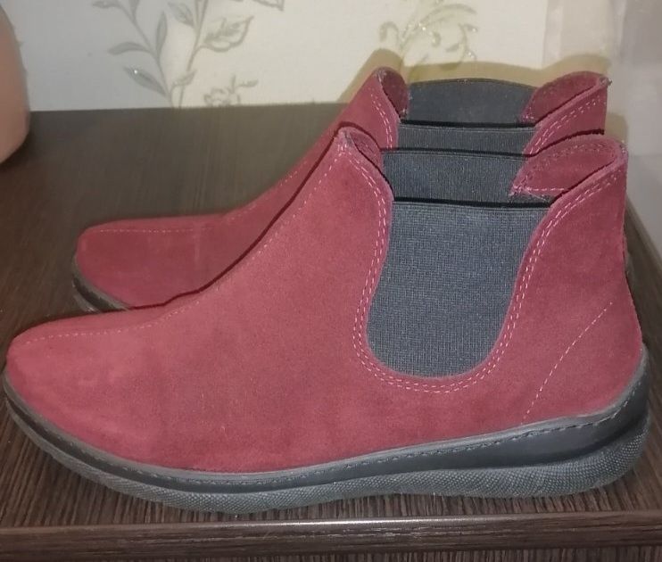 Ботинки замшевые