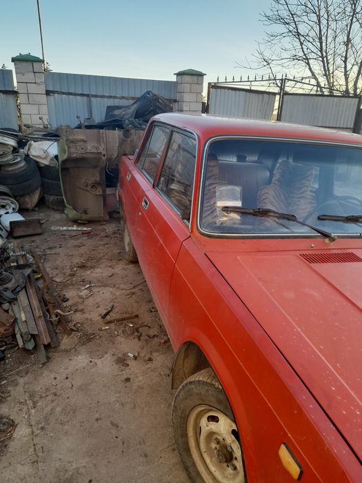 2105 в рідній фарбі,недорого.