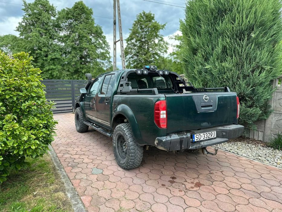Nissan Navara 2.5 4x4 190 KM