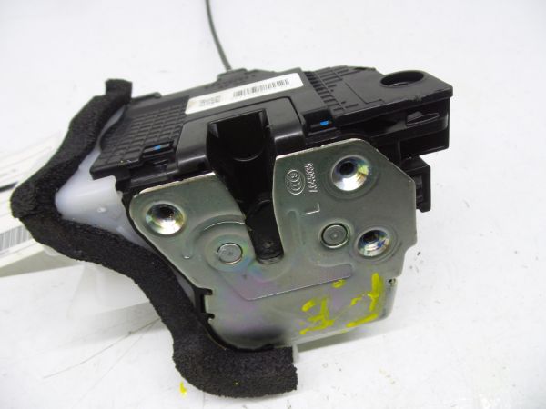 Fechadura / fecho porta frente esquerdo HYUNDAI i20 Active (GB)