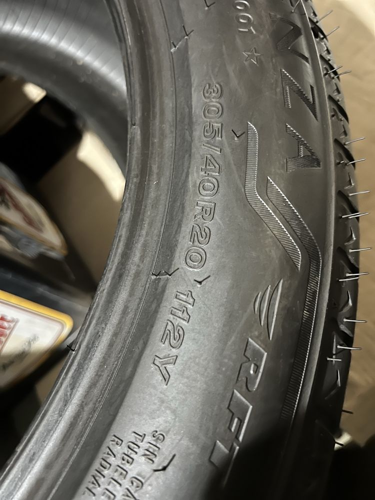 275/45/20 305/40/20 Bridgestone Ran Flat 275.45.20 305.40.20