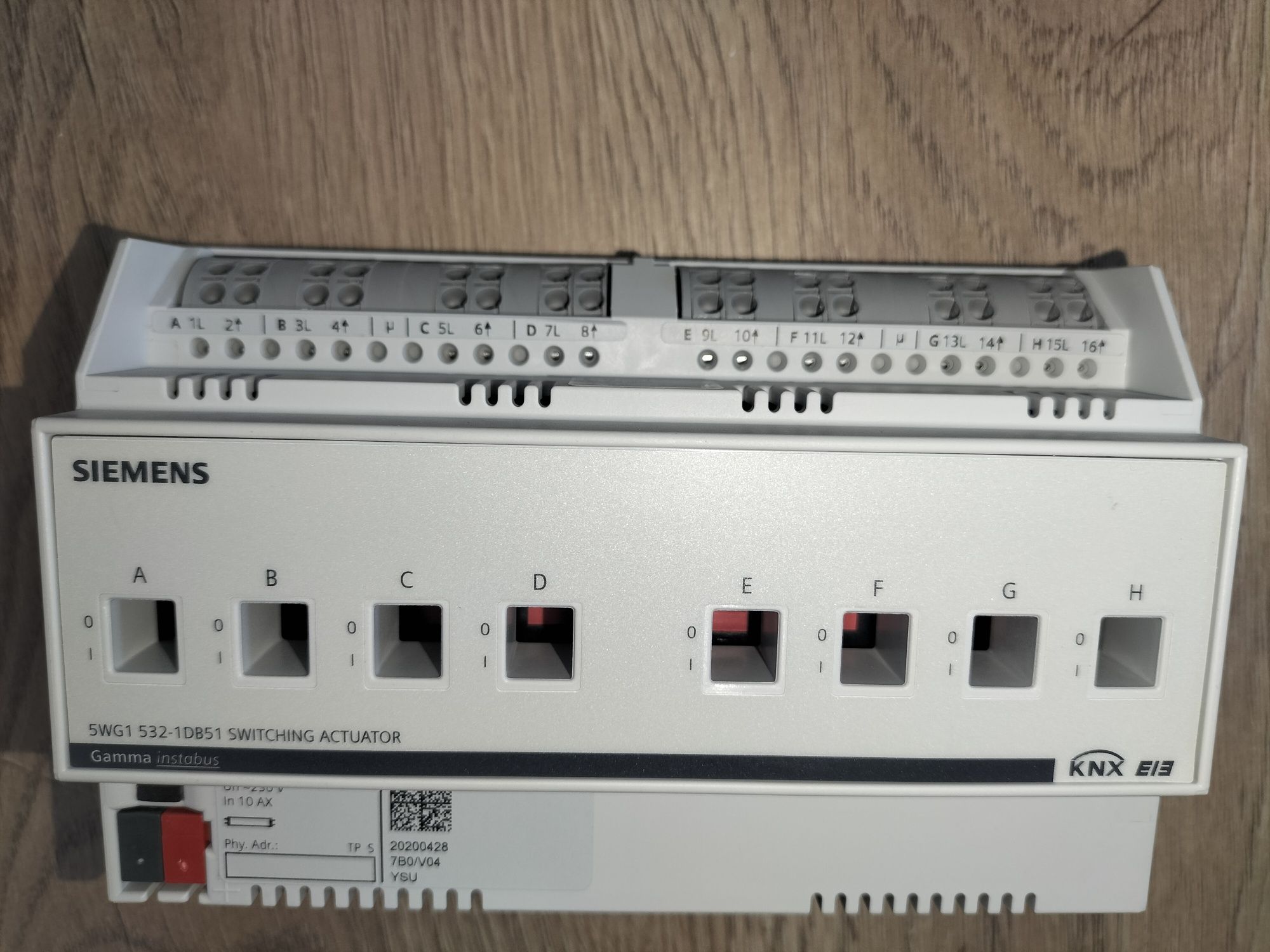 Siemens 5WG1 532-1DB51 – Aktor KNX