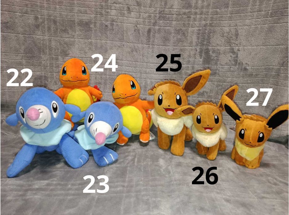 Багато м'яких іграшок ПОКЕМОНІВ