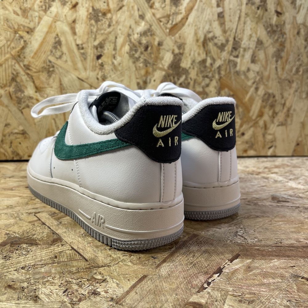 Чоловічі кросівки Nike Air Force 1 Low 07 Summit Malachite DR8593100