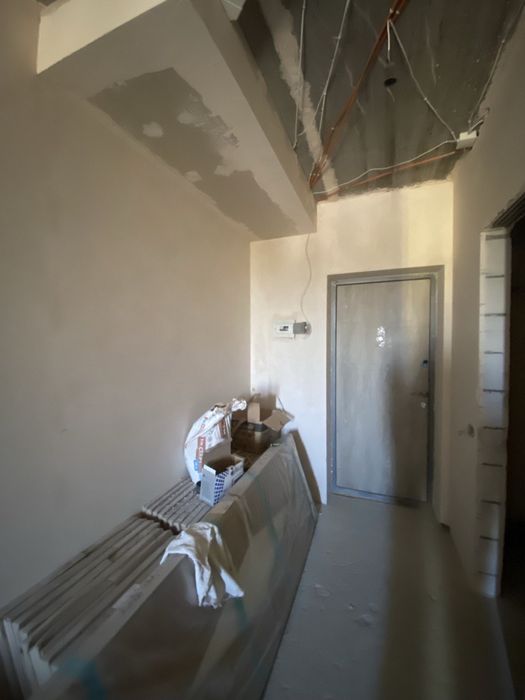 Продаю 1 комнатную гостинку ЖК Воробьевы Горы на Полях