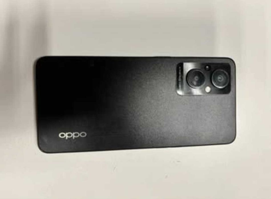 Oppo Reno 8 Preto.  Bom Estado