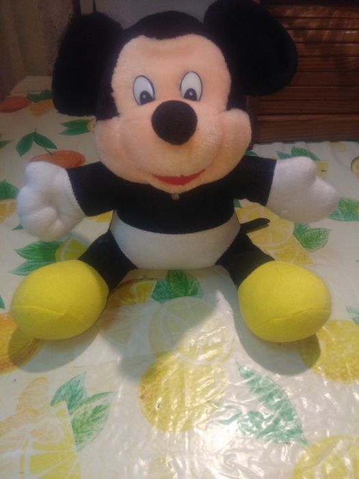 Vários peluches uns de banda desenhada