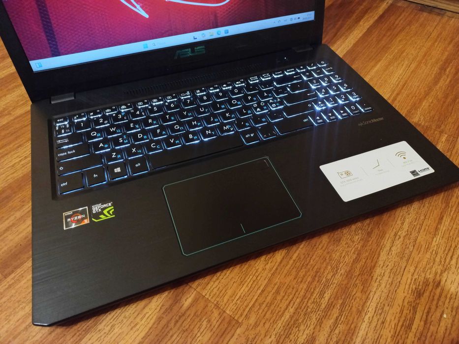 Игровой ASUS ViVoBook X570Z + (RYZEN на 8" ЯДЕР) + КАК НОВЫЙ + GTX!!