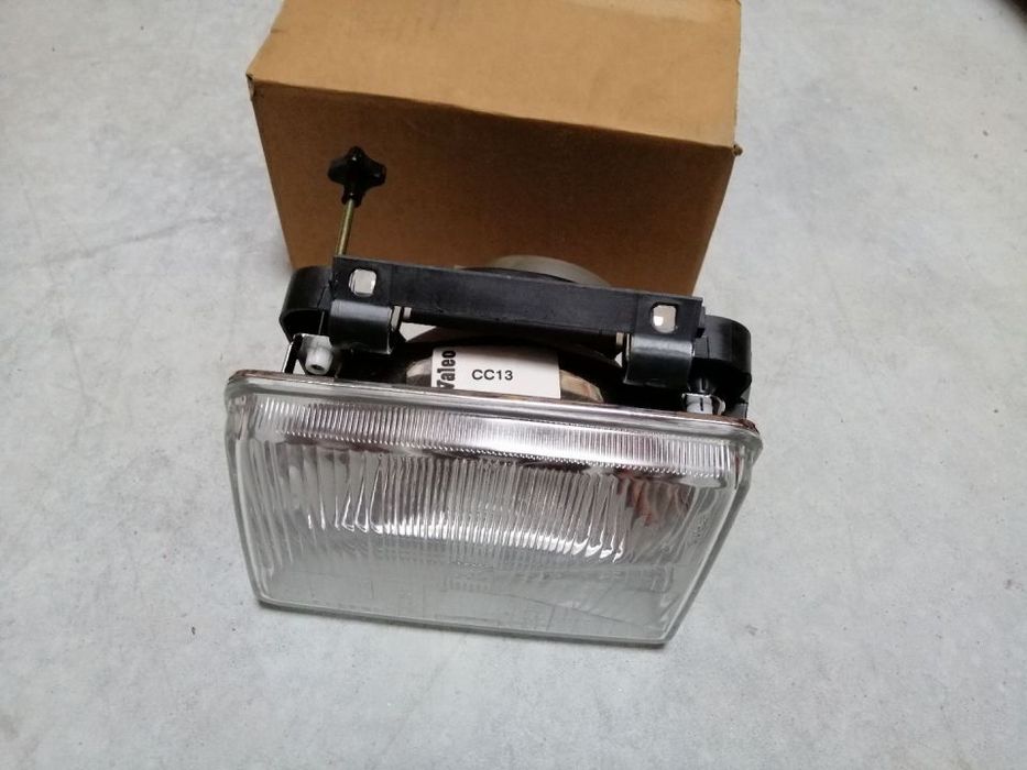 Farol esquerdo Kinby Opel Corsa A NOVO