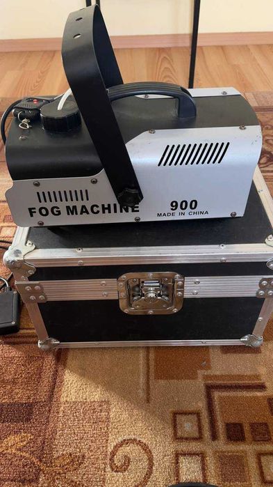Продам потужний генератор диму 900 Вт з дистанційним керуванням