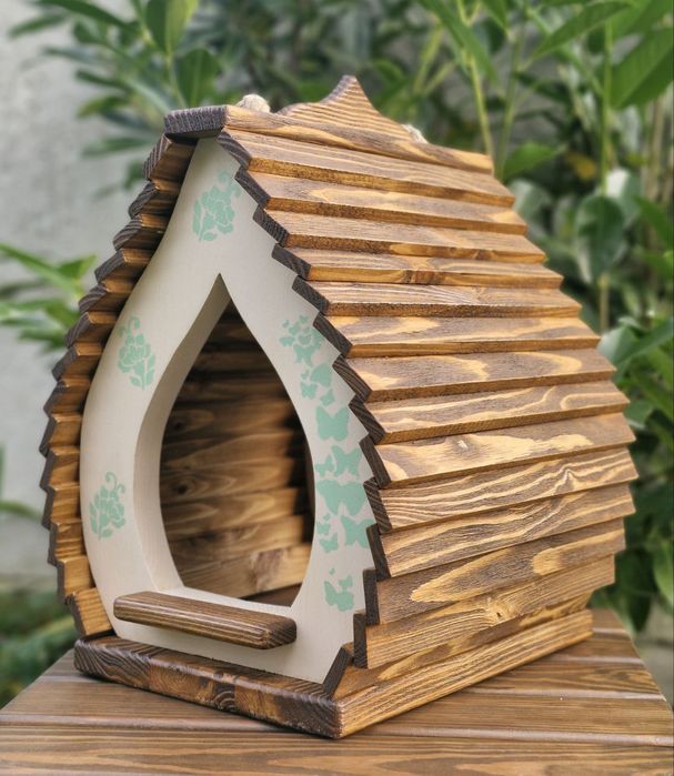 Годівничка для птахів / годівниця для птахів / декор для саду