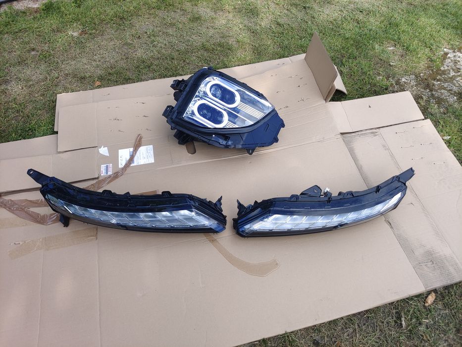 PRZÓD MITSUBISHI ECLIPSE CROSS LIFT 2020-  lampa prawa lewa przód prz