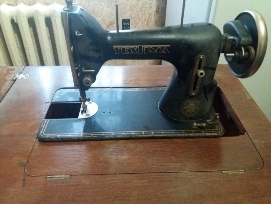 Швейная машинка Textima