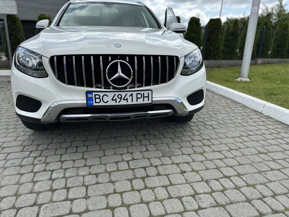 Mercedes-Benz GLC 300 2019 рік
