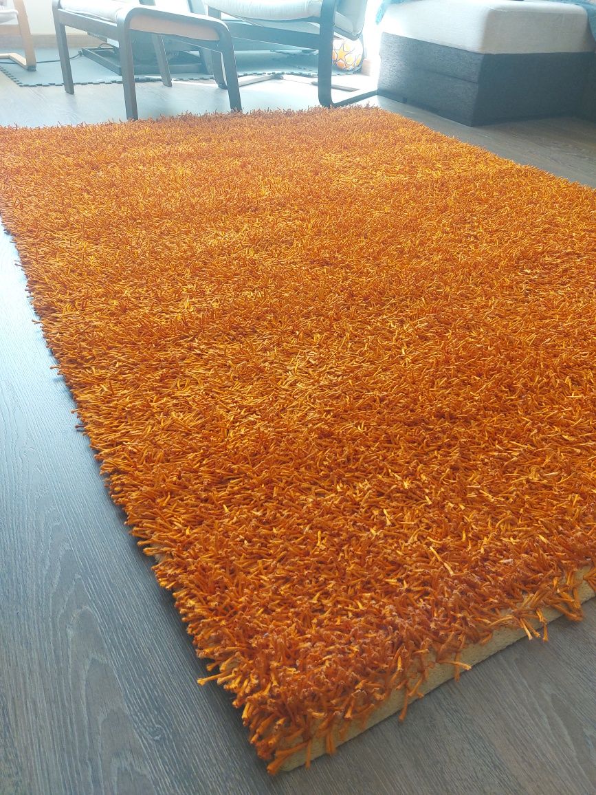 Tapete cor de laranja
