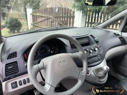 Mitsubishi Grandis