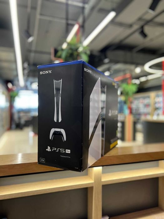 Стаціонарна ігрова приставка Sony PlayStation 5 Pro