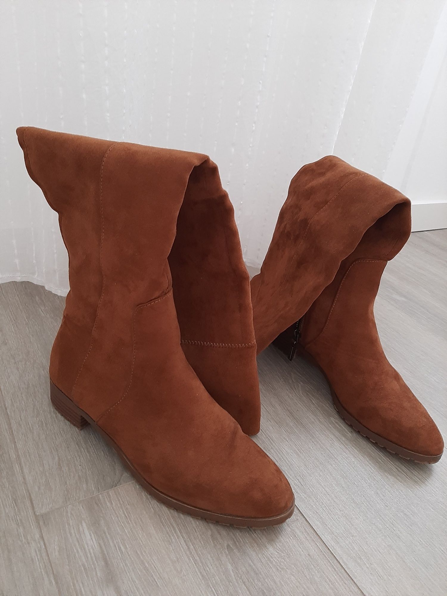 Botas de Cano Alto Camel - 38