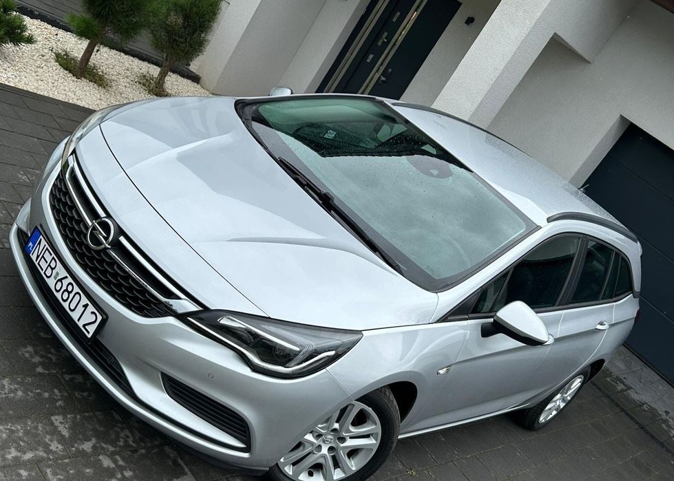 Opel Astra Opel Astra 1.4 turbo, mały przebieg, bardzo dobry stan