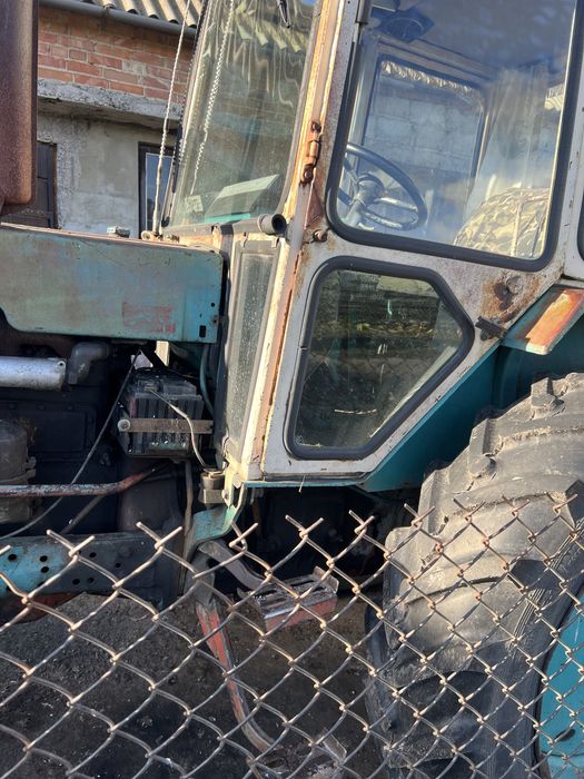 Трактор ЮМЗ  на повному ходу причіп ,плуг,культиватор за дод.плату