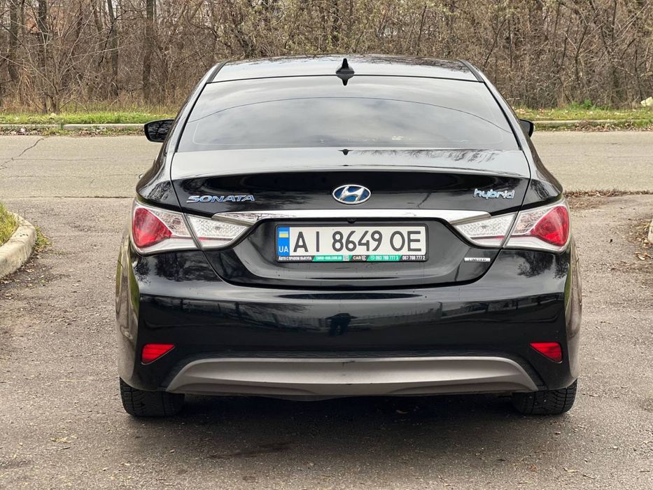 Hyundai Sonata Hybrid 2.4 • 2013 рік • Максимальна комплектація