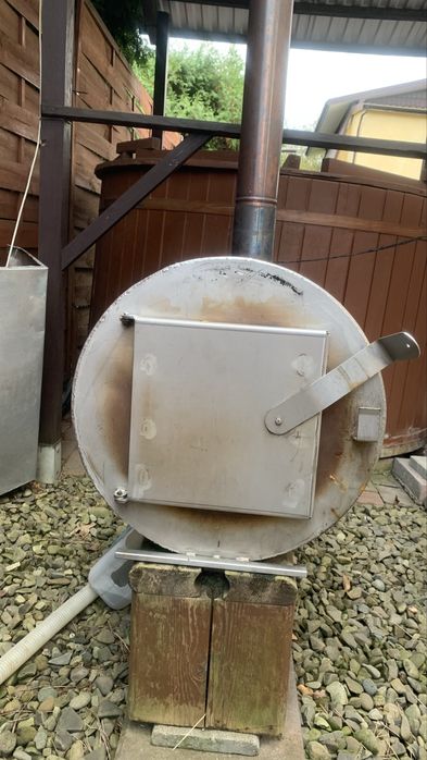 Piec zewnętrzny na drewno do banii balii jacuzzi basenu + podstawa
