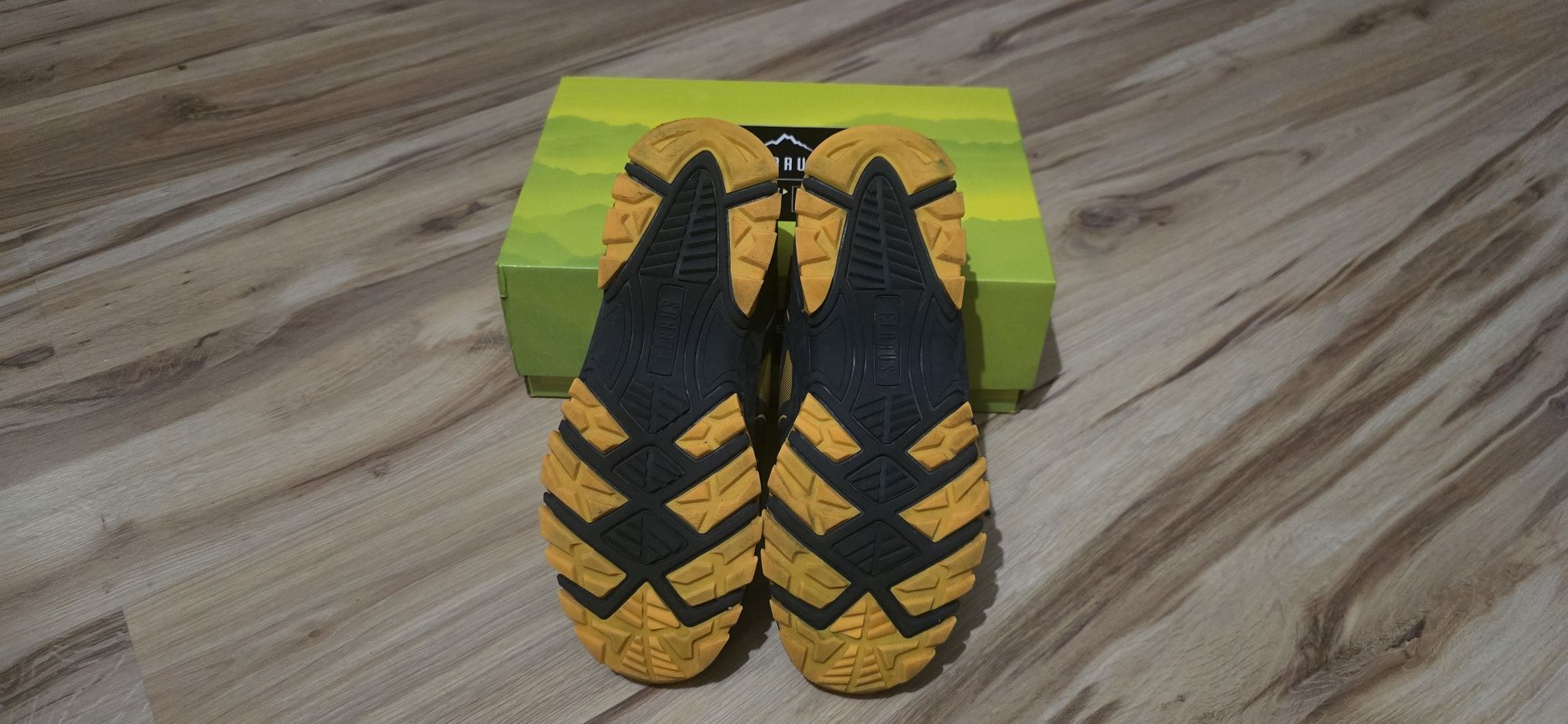 Buty treningowe  rozmiar 39