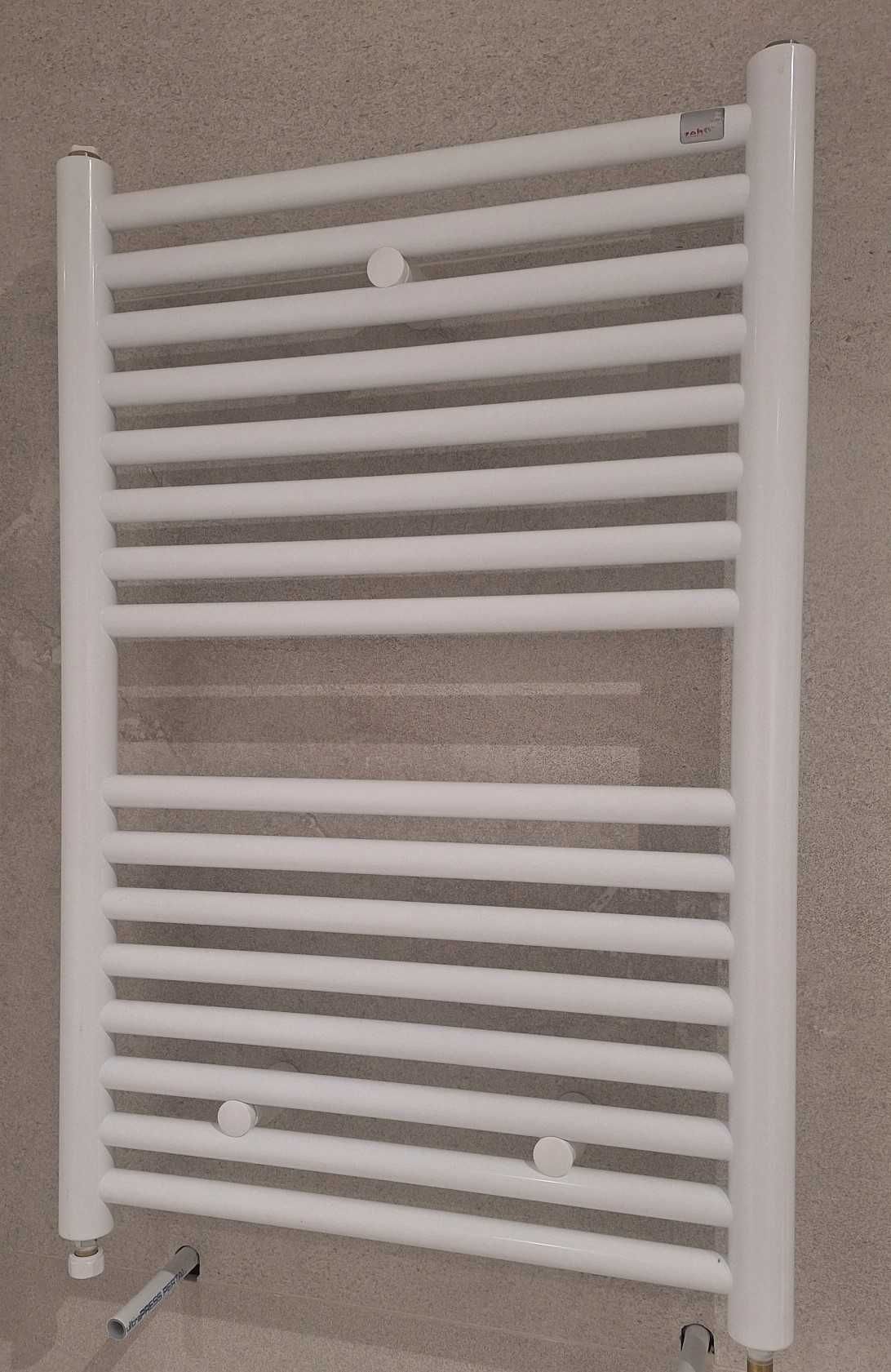 grzejnik łazienkowy Zehnder Klaro 74,6 x 50 cm nowy