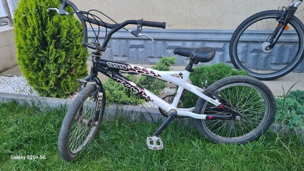 Продаю велосипед трюковий BMX