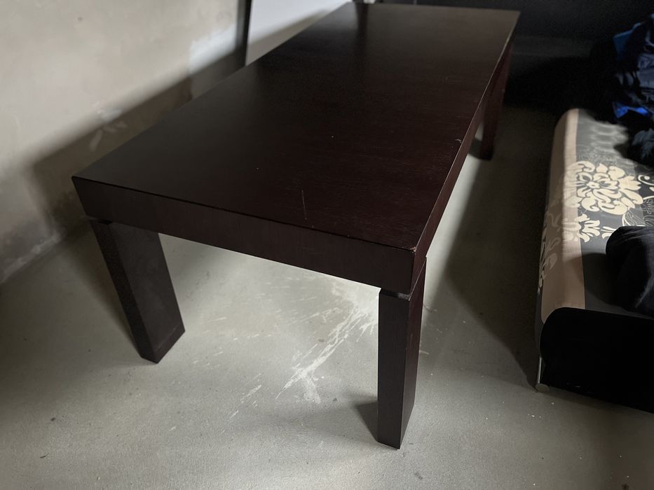 Stół jadalnia stabilny i masywny rozkladany