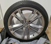 Felga aluminiowa 5x112 10,0 22 ET21 Audi Q7 z oponą Zeetex SU6000 22"