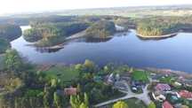 Komfortowy domek nad jeziorem - cena za cały domek - max 14 osób