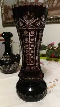 Duży kryształowy wazon rubinowy PRL