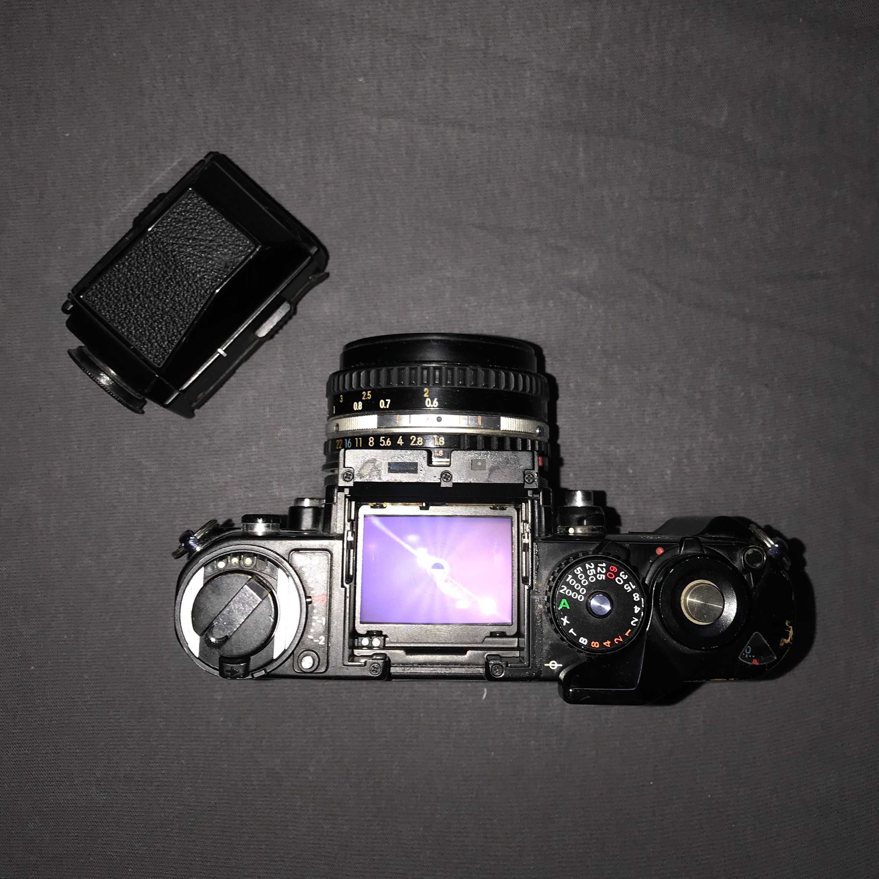 Nikon F3 HP + Obiektyw 50mm i Lampa błyskowa - ZESTAW