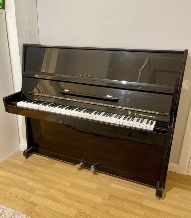 Продам фортепіано чорне